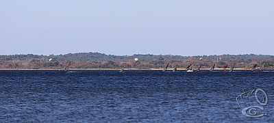 Sanguinet (40), session windsurf du 18 novembre 2018 v_20181118_SanguiWind_01_w.jpg